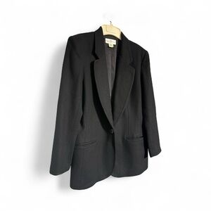 Vintage First Issue Black 100% Wool Blazer by Liz Claiborne Made in USA 6